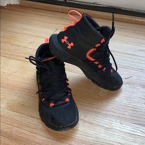 Boys Under Armour Hightop Sneakers